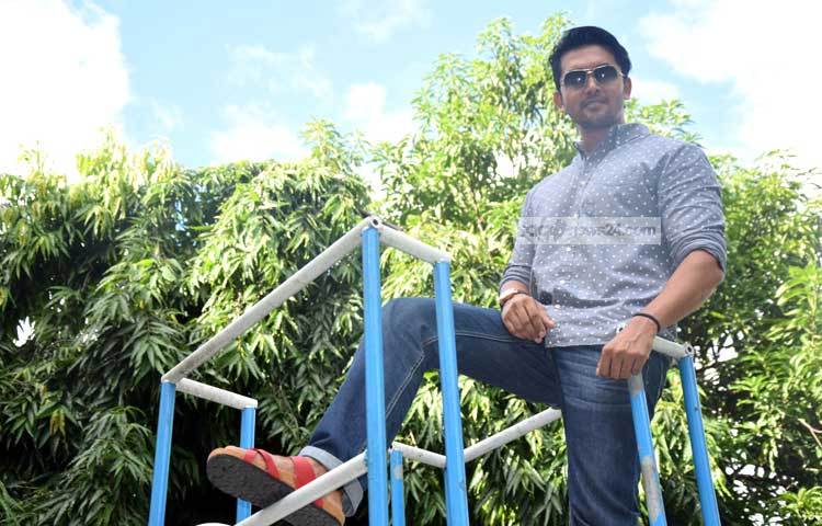 বিগত কয়েক সপ্তাহ আরিফিন শুভ &lsquo;অস্তিত্ব&rsquo; ছবির প্রচার-প্রচারণা নিয়ে তুমুল ব্যস্ত ছিলেন। ছবি : মাহবুব আলম।