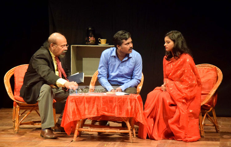 মানব মনের চেতন ও অবচেতন মনের জটিল ঘটনা নিয়ে এ নাটকের কাহিনী গড়ে উঠেছে। ছবি : মাহবুব আলম।