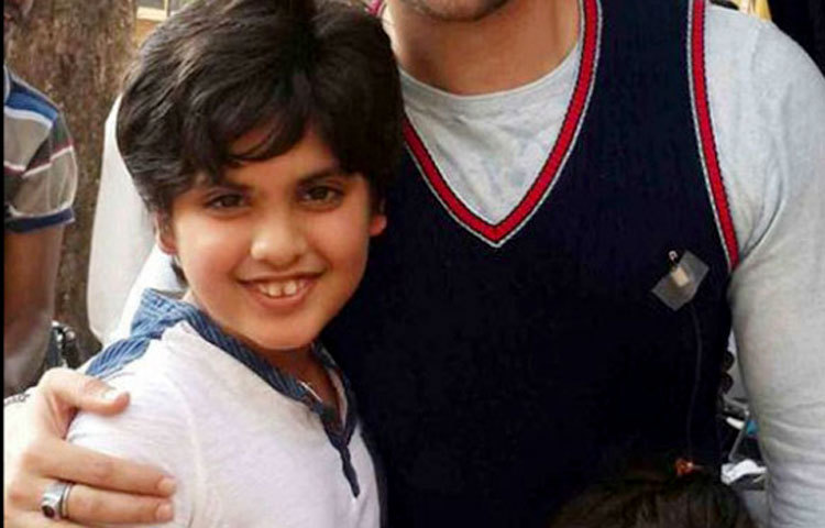 দর্শিল কুমার : এই মিষ্টি শিশুশিল্পীকে বলা যায় &lsquo;ছোটা প্যাকেট, বড়া ধামাকা&rsquo;। অভিনয়ের জন্য প্রতিদিন তাকে পারিশ্রমিক দিতে হয় ৩০,০০০ টাকা।