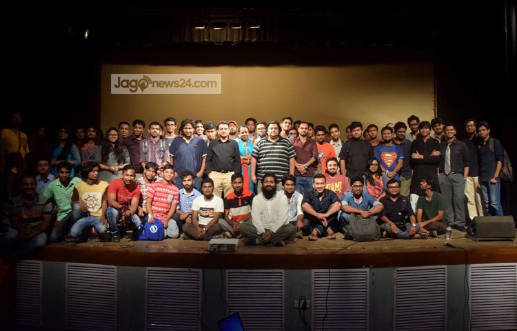 তরুণ নির্মাতাদের অনুপ্রেরণা দেওয়ার জন্য এ আয়োজন করা হয়েছে। এতে আট তরুণ নির্মাতার শর্টফিল্ম প্রদর্শন করা হয়েছে। ছবি : মাহবুব আলম।