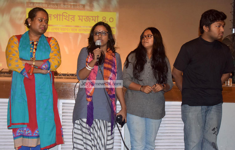 বিড়াল পাখির মজমায় আবু নাসের তান্না, আশেকিন আইয়ুব, দেবাশীষ ডুব, নাদিয়া পারভিন, রাজিব খান পাঠান বাপ্পি, রাওয়ান সায়েমা, আলী ইমাম রেজা ও জুয়েইরিযাহ রেজা মউয়ের শর্টফিল্ম প্রদর্শন করা হয়। ছবি : মাহবুব আলম।