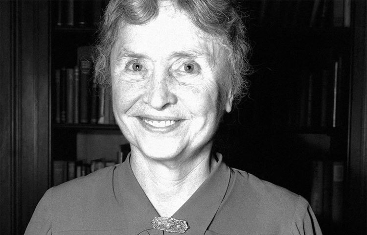 হেলেন কেলার : মাত্র দেড় বছর বয়সে হঠাৎই বাকশক্তি, শ্রবণশক্তি ও দৃষ্টিশক্তি হারান হেলেন কেলার। পরবর্তীকালে লেখিকা এবং সমাজকর্মী হিসেবেও খ্যাতি লাভ করেন তিনি।