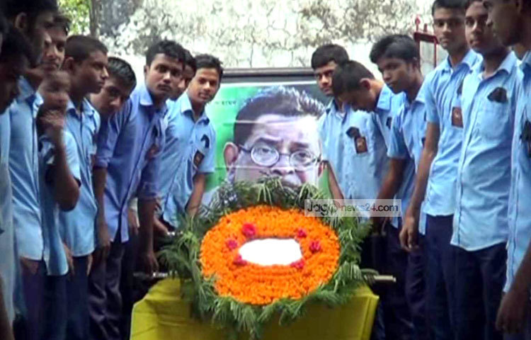 নানা কর্মসূচির মধ্যে দিয়ে হুমায়ূন আহমেদের মৃত্যুবার্ষিকী পালিত হয়।