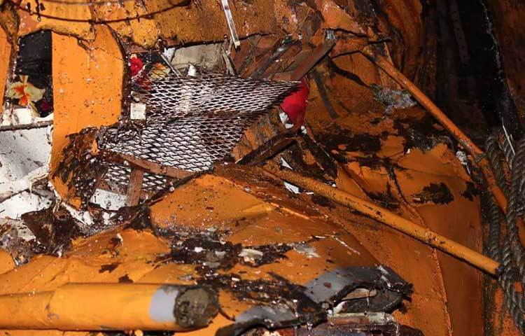 বিআইডব্লিউটিএর নৌ-নিরাপত্তা ও ট্রাফিক ব্যবস্থাপনা বিভাগের উপ-পরিচালক মো.&nbsp; মোস্তাফিজুর রহমান জানান, সুরভী-৭ লঞ্চ বরিশালে যাত্রী নামিয়ে দিয়ে খালি অবস্থায়&nbsp; বেপরোয়া গতিতে ঢাকা যাচ্ছিল।