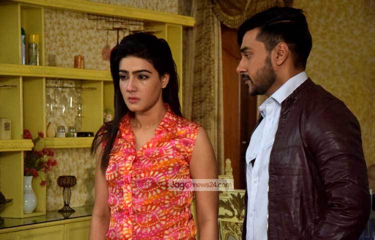 মাহির সঙ্গে কাঁদছেন সজল। রোমান্টিক গল্প নিয়ে &lsquo;হারজিৎ&rsquo; ছবিটি নির্মিত হচ্ছে। ছবি : মাহবুব আলম।