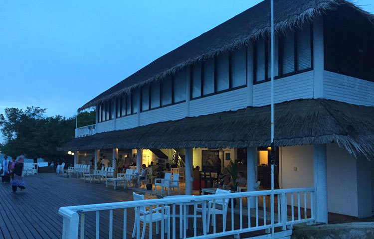 পর্যটকদের ভ্রমণের জন্য মালদ্বীপে রয়েছে প্রায় ২০০র বেশি সাফারিবোট। মালদ্বীপের অপার প্রাকৃতিক সৌন্দর্য উপভোগের জন্য ইউরোপের দেশগুলো থেকে আসছে হাজার হাজার পর্যটক। ছবি : রিফাতুল হক।