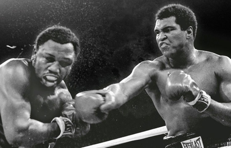 ১৯৭৫ সালে ম্যানিলায় জো ফ্রেজারের সঙ্গে লড়াইয়ে মোহাম্মদ আলি।