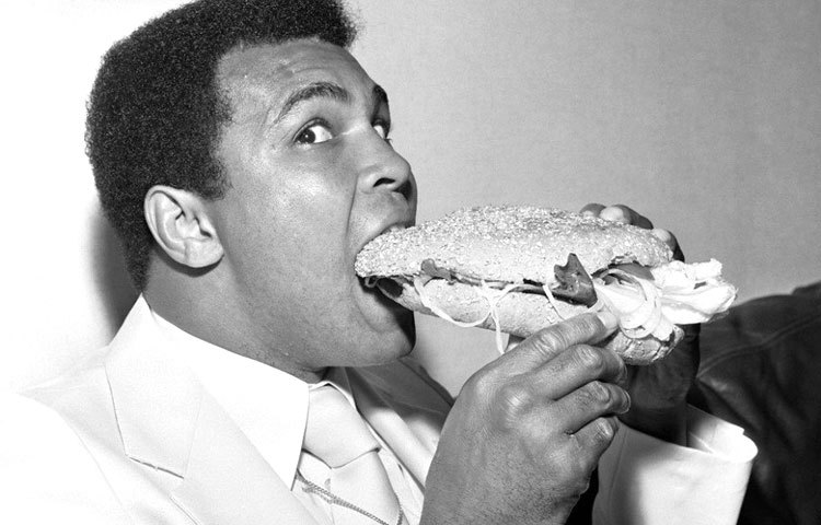 অত্যন্ত ভোজনরসিক ছিলেন কিংবদন্তি এ বক্সার।