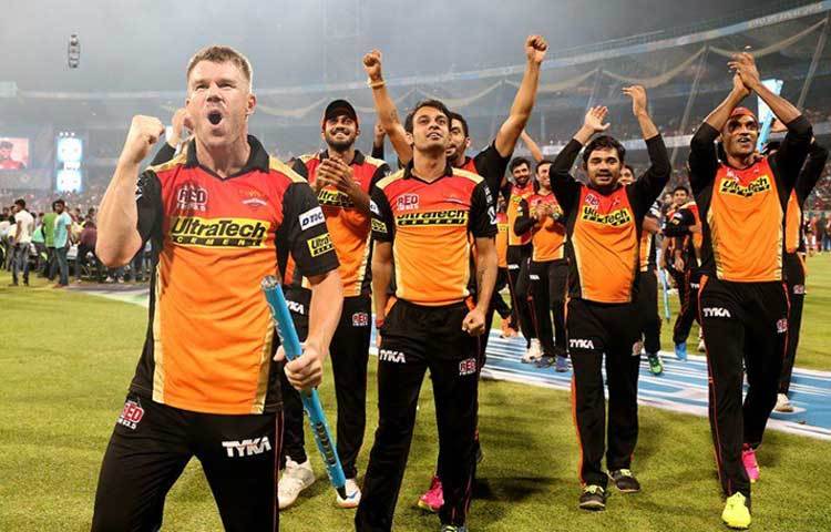 নতুন চ্যাম্পিয়নদের বাঁধভাঙা উচ্ছ্ববাস।