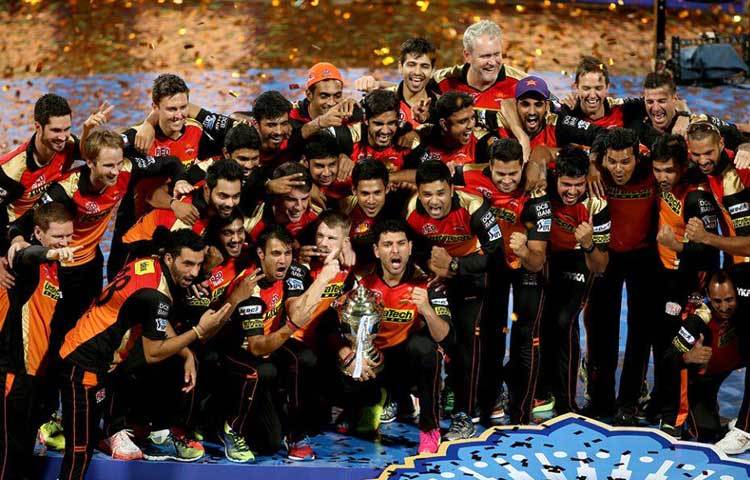 বিজয় উৎসবে আনন্দে আত্মহারা মুস্তাফিজরা।