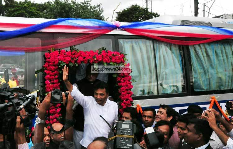 বিশেষ রিকশা ও বাসসেবা চালুর ফলে গুলশান এলাকার নিরাপত্তা&nbsp; জোরদার হওয়ার পাশাপাশি যানজটও কমবে বলে আশা সংশ্লিষ্ট ব্যক্তিদের। ছবি : বিপ্লব দিক্ষিৎ।