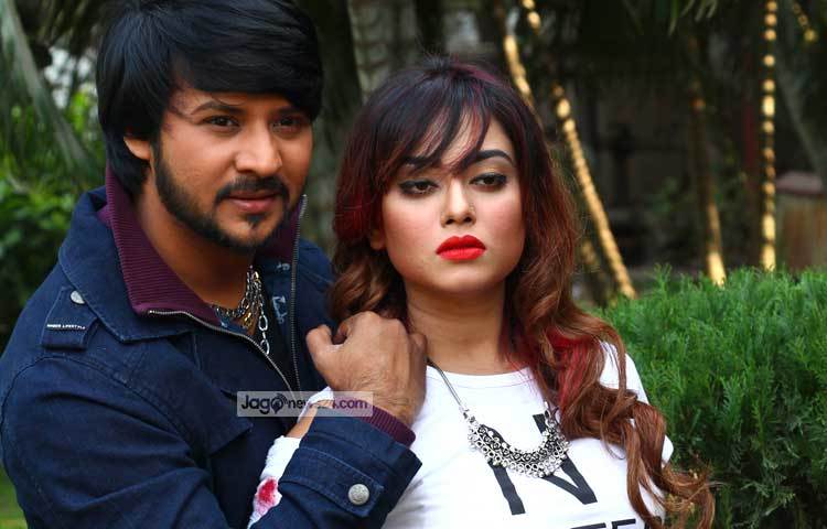 সম্প্রতি নিবর ও তমা মির্জা &lsquo;গেম রিটার্নস&rsquo; ছবির &lsquo;আমার এক চোখে তুই&rsquo; এবং &lsquo;কি করে ভালোবাসবো&rsquo; কথার দুটি গানের শুটিং সম্পন্ন করেছেন। ছবি : এসডি প্রিন্স।