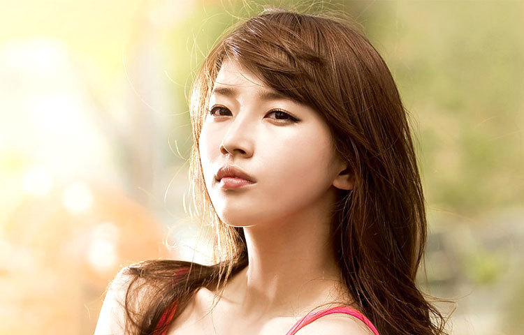 দক্ষিণ কোরিয়ার নারীদের ঝলমলে ত্বক ও চুলের জন্য বিশ্বজুড়ে খ্যাতি রয়েছে।