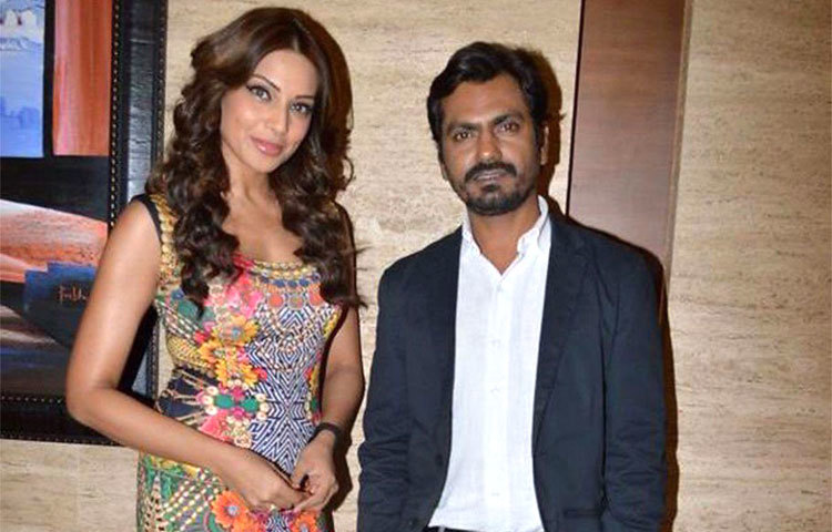 নওয়াজউদ্দিন সিদ্দিকি-বিপাশা বসু : এই জুটির মধ্যে সব সময় খুনসুটি লেগেই থাকে।