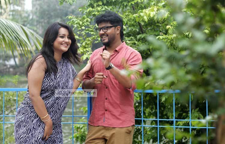 অভিনেত্রী নওশীন ও অভিনেতা কল্যাণ কোরাইয়া জুটি বেঁধে বেশ কয়েকটি নাটকে কাজ করেছেন। সম্প্রতি এই জুটিকে যুগলবন্দি করে ছবি তুলেছেন আলোকচিত্রী মাহবুব আলম।