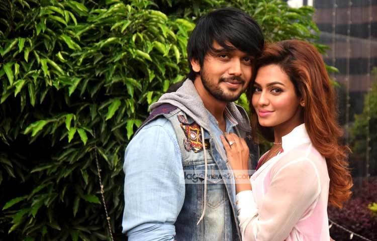 &lsquo;প্রেমী ও প্রেমী&rsquo; ছবিতে কাজ প্রসঙ্গে শুভ বলেন, এই ছবির কাজের অভিজ্ঞতা দারুণ। জাকির হোসেন রাজু একজন গুণী নির্মাতা। তার পরিচ্ছন্ন নির্মাণ সকলকে মুগ্ধ করবে। ছবি : মাহবুব আলম।