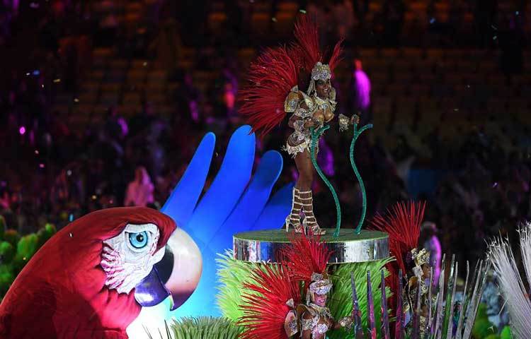 সমাপনী অনুষ্ঠানে মনোমুগ্ধকর নৃত্য পরিবেশনা।