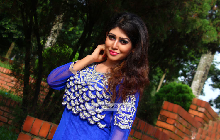 প্রিয়া আমান ভালো ভালো নাটক, টেলিছবি ও চলচ্চিত্রে অভিনয় করে সব শ্রেণির দর্শকদের প্রিয় অভিনেত্রী হতে চান। ছবি : এসডি প্রিন্স।