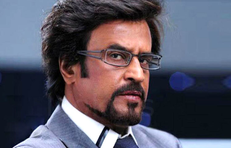 কলা চটকে অরেঞ্জ জুস বের করতে পারেন রজনীকান্ত। এই কৌতূক শুনলে হাসার পরিবর্তে অবশ্য বিস্ময় প্রকাশ করতে হয়।