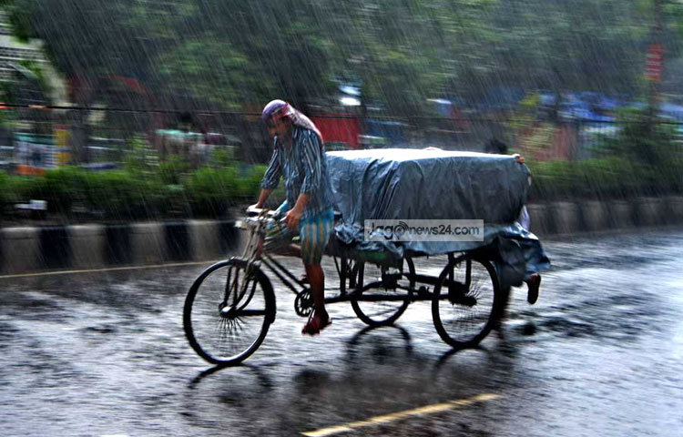 আজ সন্ধ্যায় রাজধানীতে বৃষ্টি নেমেছে।