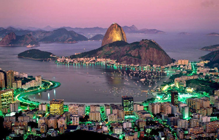 রিও দি জেনেইরো বন্দর এলাকা : ব্রাজিলের রিও দি জেনেইরো বন্দর এলাকা জলরাশির নিরিখে পৃথিবীর সর্ববৃহৎ উপসাগর।