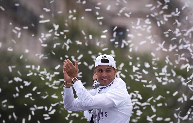 টাইব্রেকারে তার পা থেকেই এসেছে জয়সূচক গোল। ক্রিশ্চিয়ানো রোনালদো তাই সবার আগ্রহের কেন্দ্রবিন্দুতে।