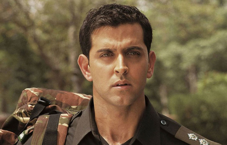 অন্যরকম লুকে &lsquo;লক্ষ্য&rsquo; ছবিতে এক আদর্শ ভারতীয় সেনা হৃতিক।