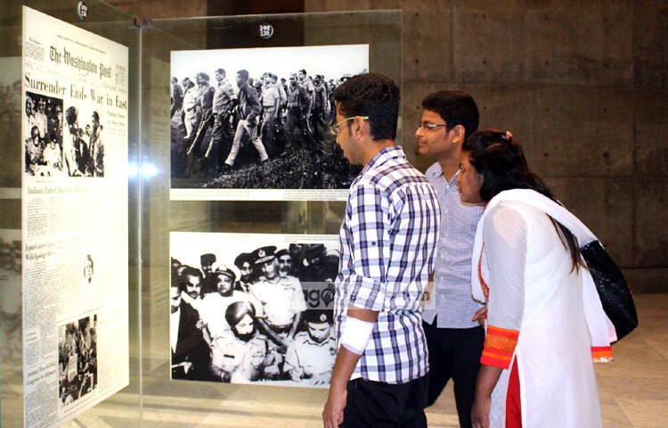 স্বাধীনতা জাদুঘরটি প্রতি শনিবার সকাল সাড়ে নয়টা থেকে বুধবার বিকেল সাড়ে চারটা পর্যন্ত এবং শুক্রবার বিকেল তিনটা থেকে রাত আটটা পর্যন্ত খোলা থাকছে। ছবি : বিপ্লব দিক্ষিৎ।