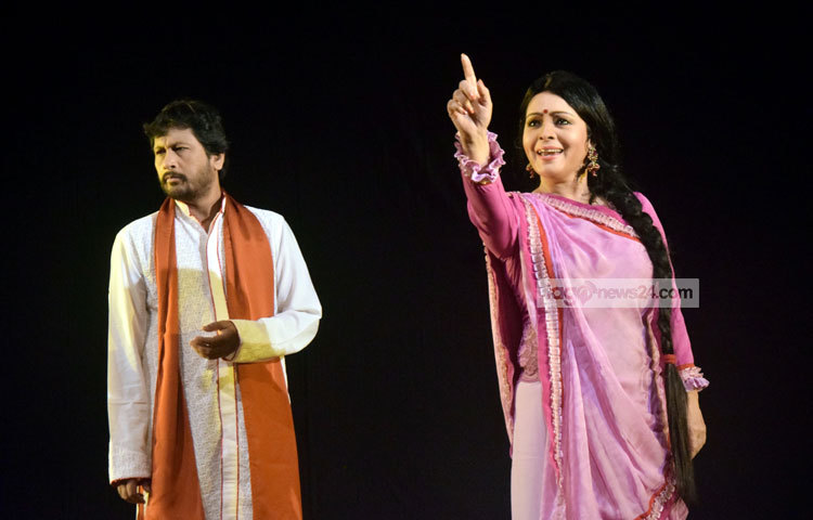 বরিঠাকুরের শেষের কবিতা অবলম্বনে নির্মিত এ নাটকটি এরই মধ্যে বেশ জনপ্রিয়তা লাভ করেছে। ছবি : মাহবুব আলম।