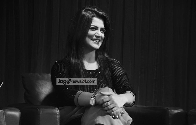 শ্রাবন্তীর এবারের বর হলেন মুম্বাইয়ের সুপারমডেল কৃষণ ব্রজ। এমন মানুষকে আপন করে পাওয়াকে ঈশ্বরের আর্শীবাদ হিসেবে মানছেন শ্রাবন্তী। ছবি : মাহবুব আলম।