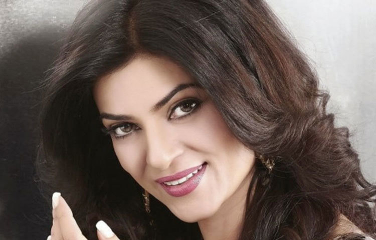 সুস্মিতা সেন : এক সময়ের মিস ইউনিভার্স সুস্মিতা সেন আজও &lsquo;সিঙ্গল ওম্যান&rsquo;। বয়স এখ ৪০। তিনি আসলেই বিয়ে করছেন না? এমন প্রশ্ন তার সব ভক্তদের মাঝে।