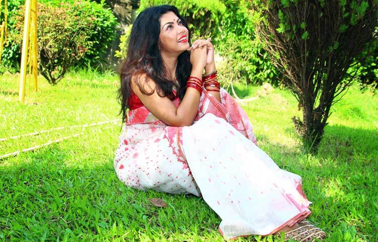 মঞ্চ, টেলিভিশন, চলচ্চিত্র এবং উপস্থাপনা সব ক্ষেত্রেই সুষমার বিচরণ রয়েছে। ছবি : এসডি প্রিন্স।