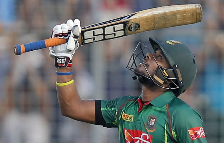 তিন নম্বরের ব্যাটিংয়ে নেমে রানের দেখা পেলেন সাব্বির।