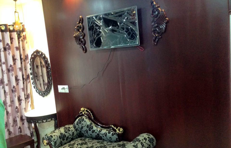 সুন্দরবন লঞ্চের কেবিনের উন্নতমানের আসবাবপত্র দেখলে যে কারো চোখ জুড়িয়ে যাবে।