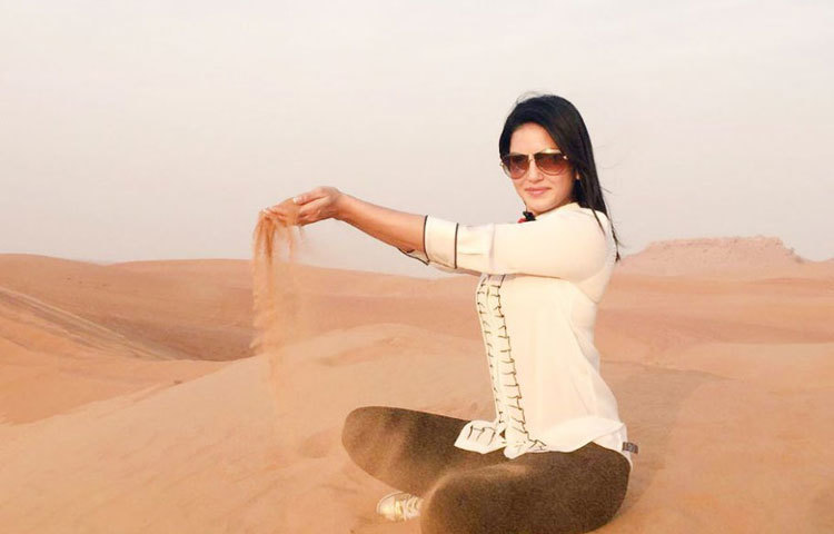 বলিউডের আলোচিত অভিনেত্রী সানি লিওন সম্প্রতি দুবাইয়ে ভ্রমণ করতে গিয়েছিলেন। তার সেই ভ্রমণের কিছু ছবি টুইটারে প্রকাশ করেছেন।