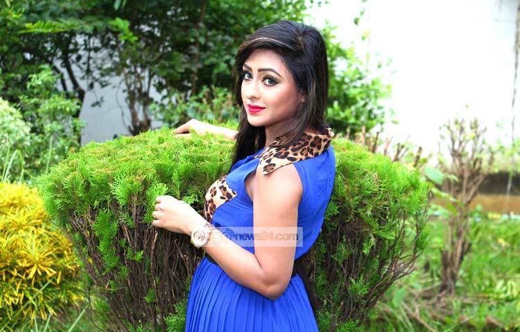 নতুন প্রজন্মের নায়িকা তানহা তাসনিয়ার রূপে এবং শৈল্পিক অভিনয়ে এরই মধ্যে মুগ্ধ হয়েছেন দর্শকরা। ছবি : এসডি প্রিন্স।