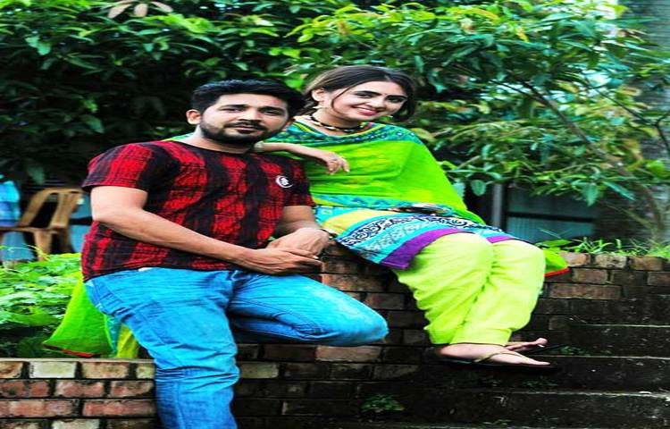 &lsquo;ভালবাসার গণ্ডগোল&rsquo; নাটকে সনি রহমান এবং তানিয়া বৃষ্টি মূল চরিত্রে অভিনয় করছেন।