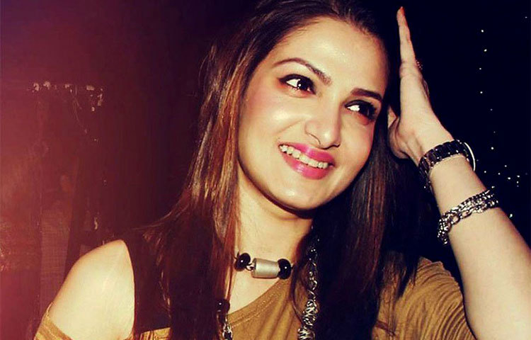 তনুশ্রীর অভিনয় দক্ষতা পরিচালক থেকে শুরু করে সমলোচক, বোদ্ধাসহ সব শ্রেণির দর্শকের প্রশংসা কুড়িয়েছেন।