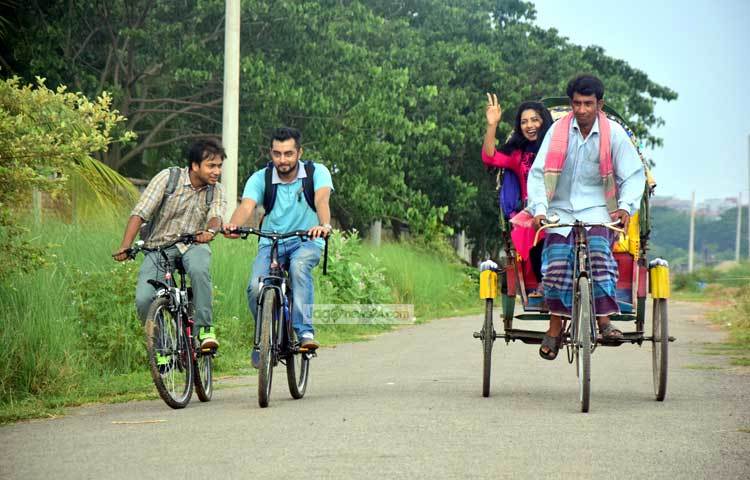 &lsquo;রূপকথা&rsquo; নাটকটি নির্মাণ করছেন মোস্তফা কামাল রাজ। ছবি : মাহবুব আলম।