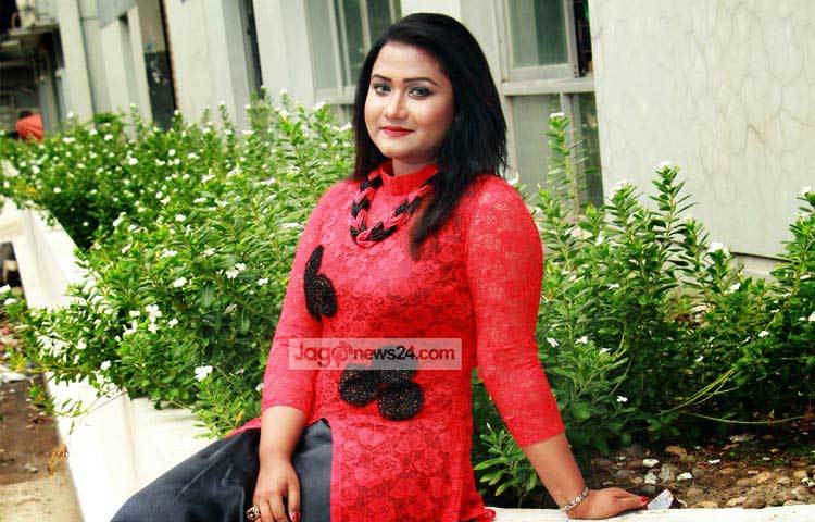 তিন বছর বয়স থেকেই ঝিলিকের গানের জীবন শুরু হয়েছে। তার বাবা এমএ জলিল একজন সঙ্গীতশিল্পী। ছবি : এসডি প্রিন্স।