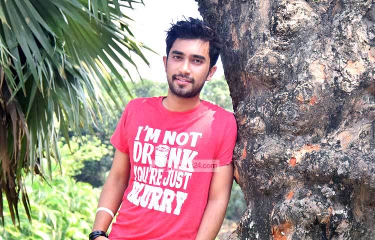 জোবান বর্তমানে বেশ কিছু ধারাবাহিকে নিয়মিত অভিনয় করছেন। এরমধ্যে দেশ টিভিতে &lsquo;নাইন অ্যান্ড অ্যা হাফ&rsquo;, এনটিভিতে &lsquo;হাউজ ৪৪&rsquo; ও মাছরাঙা টিভিতে &lsquo;নয় ছয়&rsquo; প্রচারিত হচ্ছে। ছবি : মাহবুব আলম।