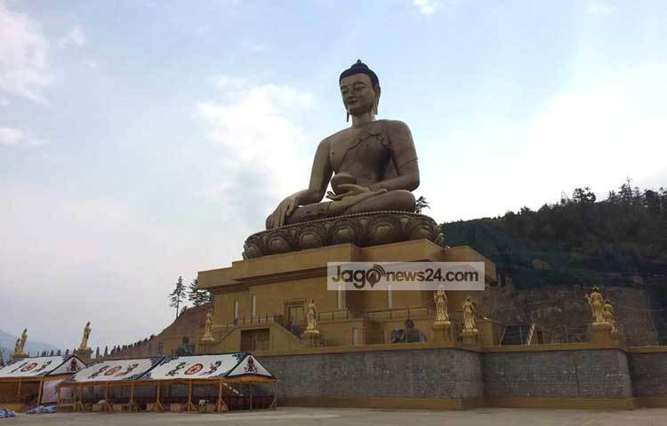 রাজধানী থিম্পুতে সাইট সিইংয়ের জন্য উল্লেখযোগ্য ও দর্শনীয় স্থানগুলো বুদ্ধ দর্দেনমা স্ট্যাচু, সীমতখা ডিজং, ন্যাশনাল তাকিন সংরক্ষিত চিড়িয়াখানা, কিংস মেমোরিয়াল চড়টেন প্রভৃতি।ছবি : হৃদয় দেবনাথ।