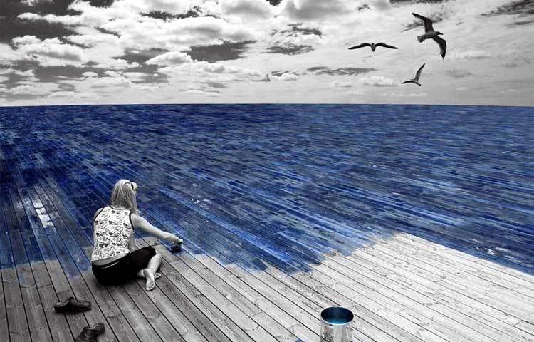 শিল্পীর রং তুলির ছোঁয়া নীল আকাশের সঙ্গে মিশে গেছে।