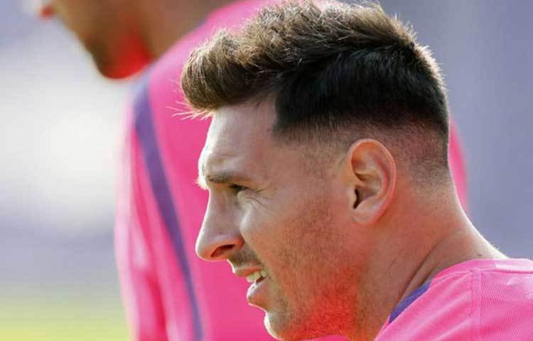 এই হেয়ার স্টাইলে মেসি একনাগারে অনেকদিন খেলেছেন।