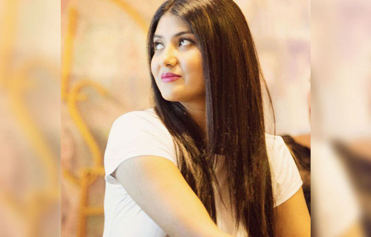 পার্নো মিত্র অভিনীত অন্যান্য ছবিগুলোর মধ্যে রয়েছে &lsquo;বেডরুম&rsquo;, &lsquo;আমি আর আমার গার্লফ্রেন্ডস&rsquo;, &lsquo;একলা আকাশ&rsquo;, &lsquo;গ্লামার&rsquo; প্রভৃতি।