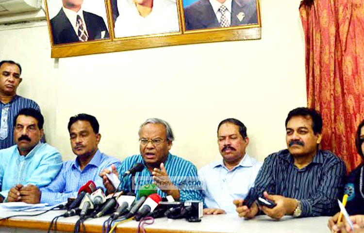 দেশের সার্বিক পরিস্থিতি নিয়ে দলীয় কার্যালয়ে আজ সংবাদ সম্মেলন করেছে বিএনপি। ছবি : বিপ্লব দিক্ষিৎ।