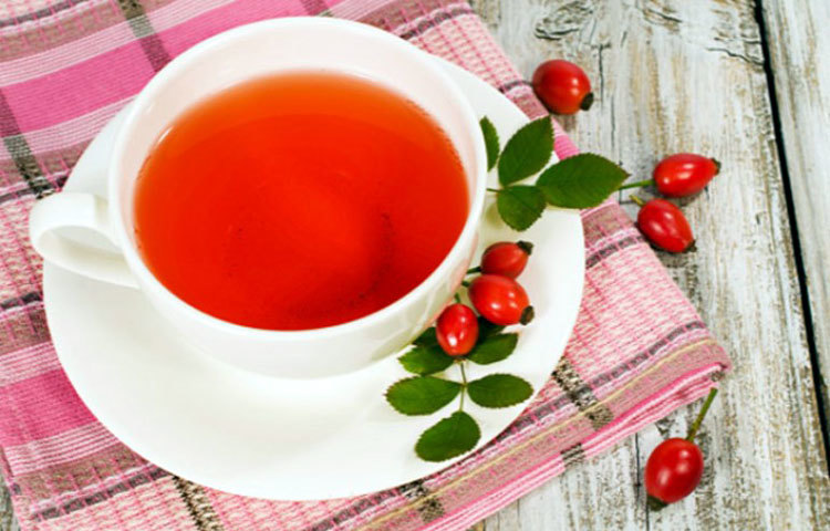 রোজ হিপ টি : ভিটামিন সিতে ভরপুর এই চা। গোলাপের ফলের নির্যাস মেশানো এই চা আমাদের দেহের প্রতিরোধ ক্ষমতা বাড়ায়। ত্বকের নানা সমস্যাও সমাধান করে।