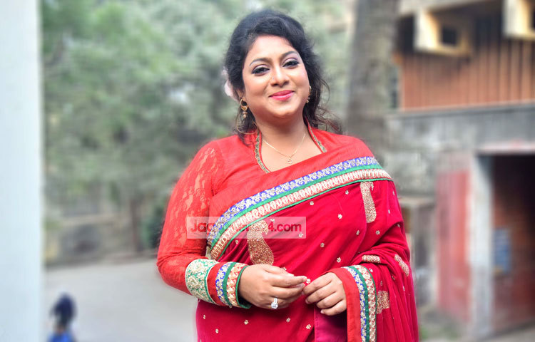 শাবনূর আজীবন দেশিয় চলচ্চিত্রের মানোন্নয়ে কাজ করে যেতে চান। ছবি : মাহবুব আলম।