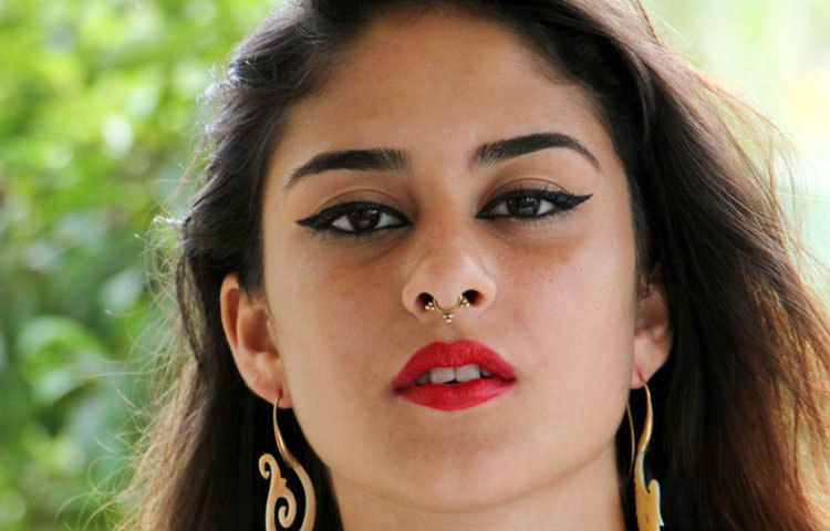 নারীর নাকের অগ্রভাগ মোটা হওয়া ভালো লক্ষণ। তারা দীর্ঘজীবী হয়।