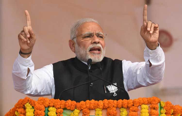 ভারতের প্রধানমন্ত্রী নরেন্দ্র মোদী : তার ব্যক্তিগত পেজে তার ফলোয়ারের সংখ্যা চার কোটি।